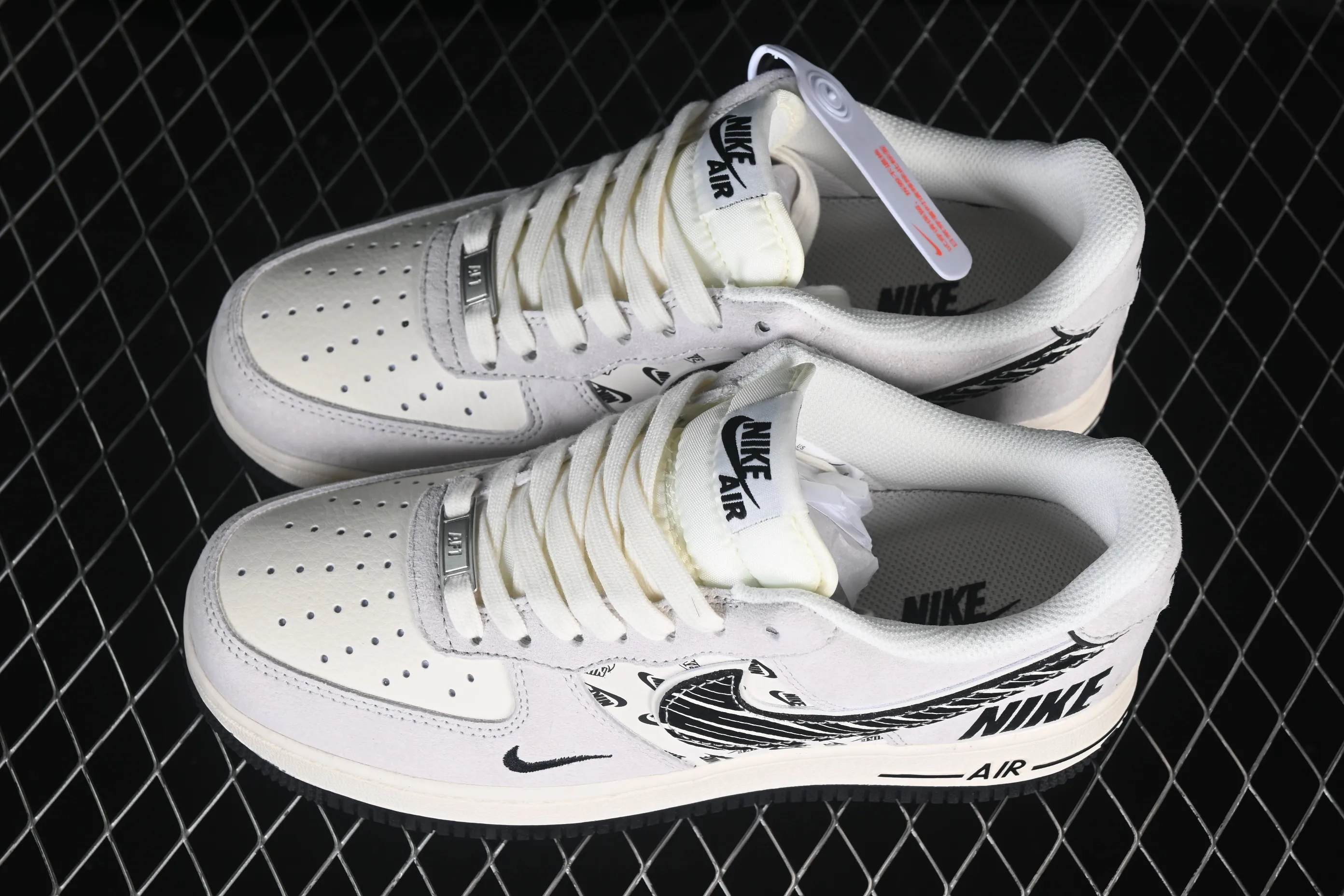 All categories Nk Air Force 1 Air Force series Nk Air Force 1 Low Air Force low-top Nike Air Force 1'07 Low Mi Heizhuba leather Air Force 1 low-top casual sneakers JP8028-068